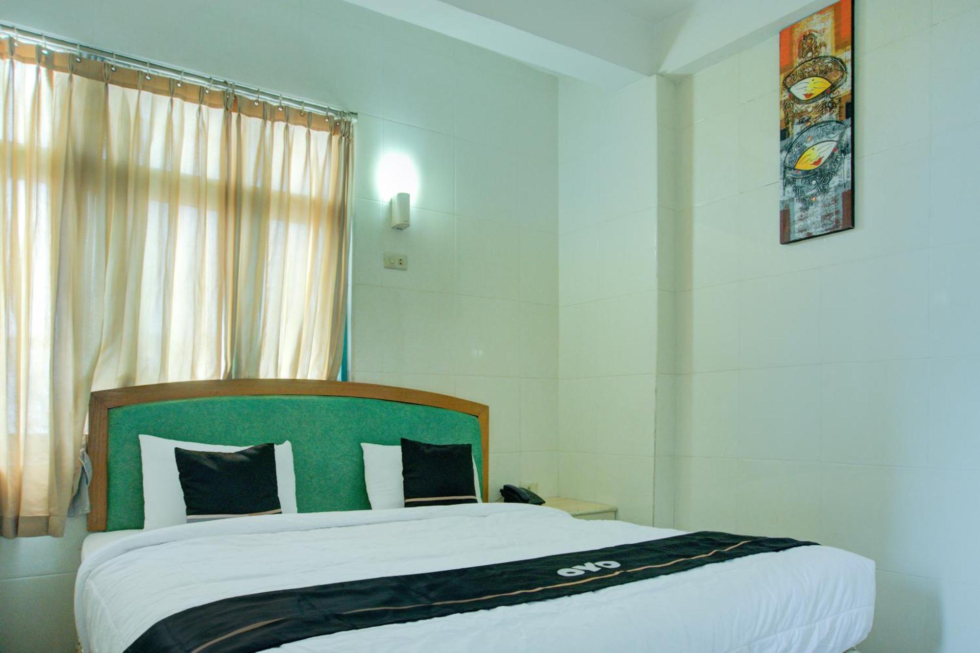 Townhouse Oak Palembang Near Jembatan Ampera Formerly Azzura Hotel Dış mekan fotoğraf